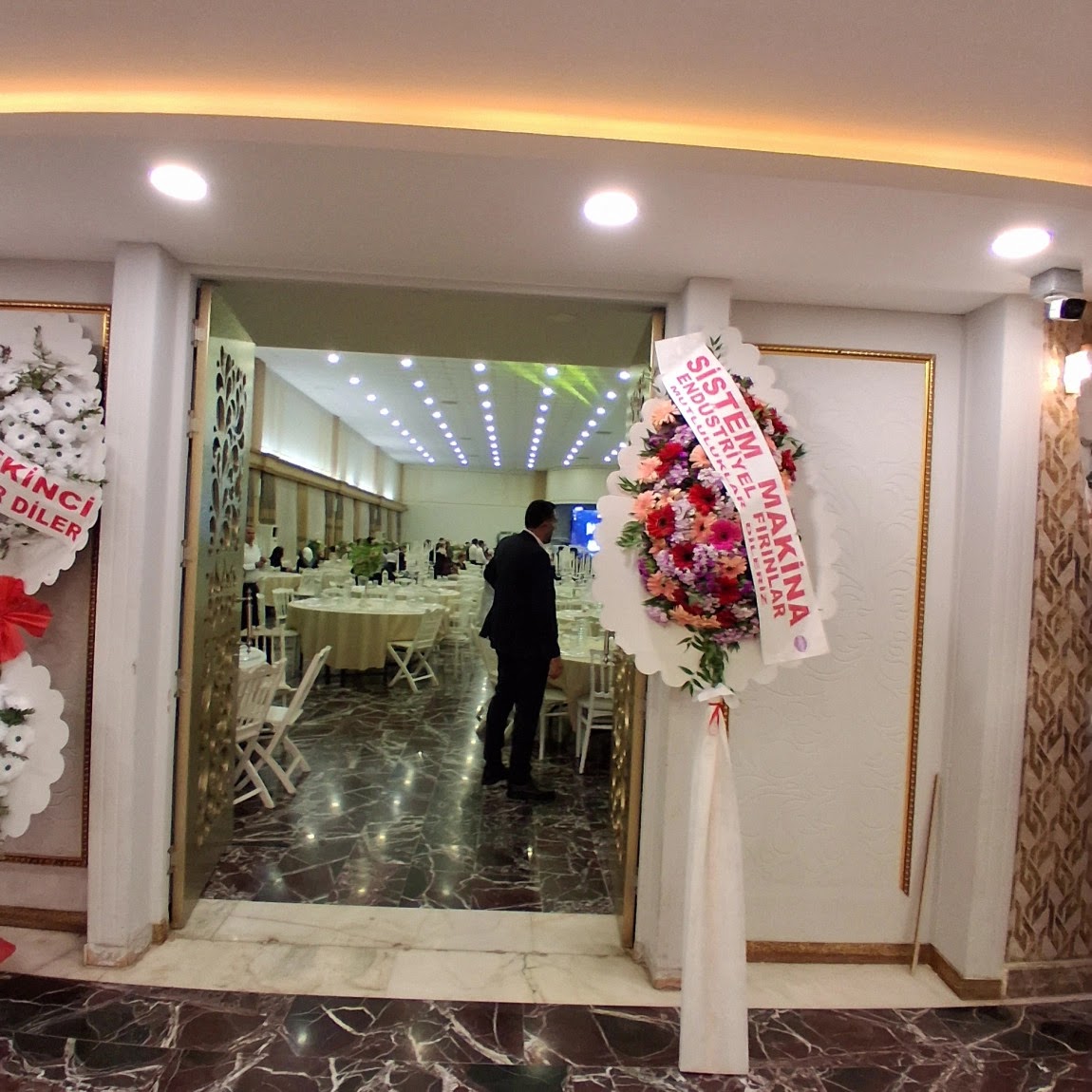 Diyarbakir Florist - Lila Floriculture kır düğünü mekanı — Yenişehir