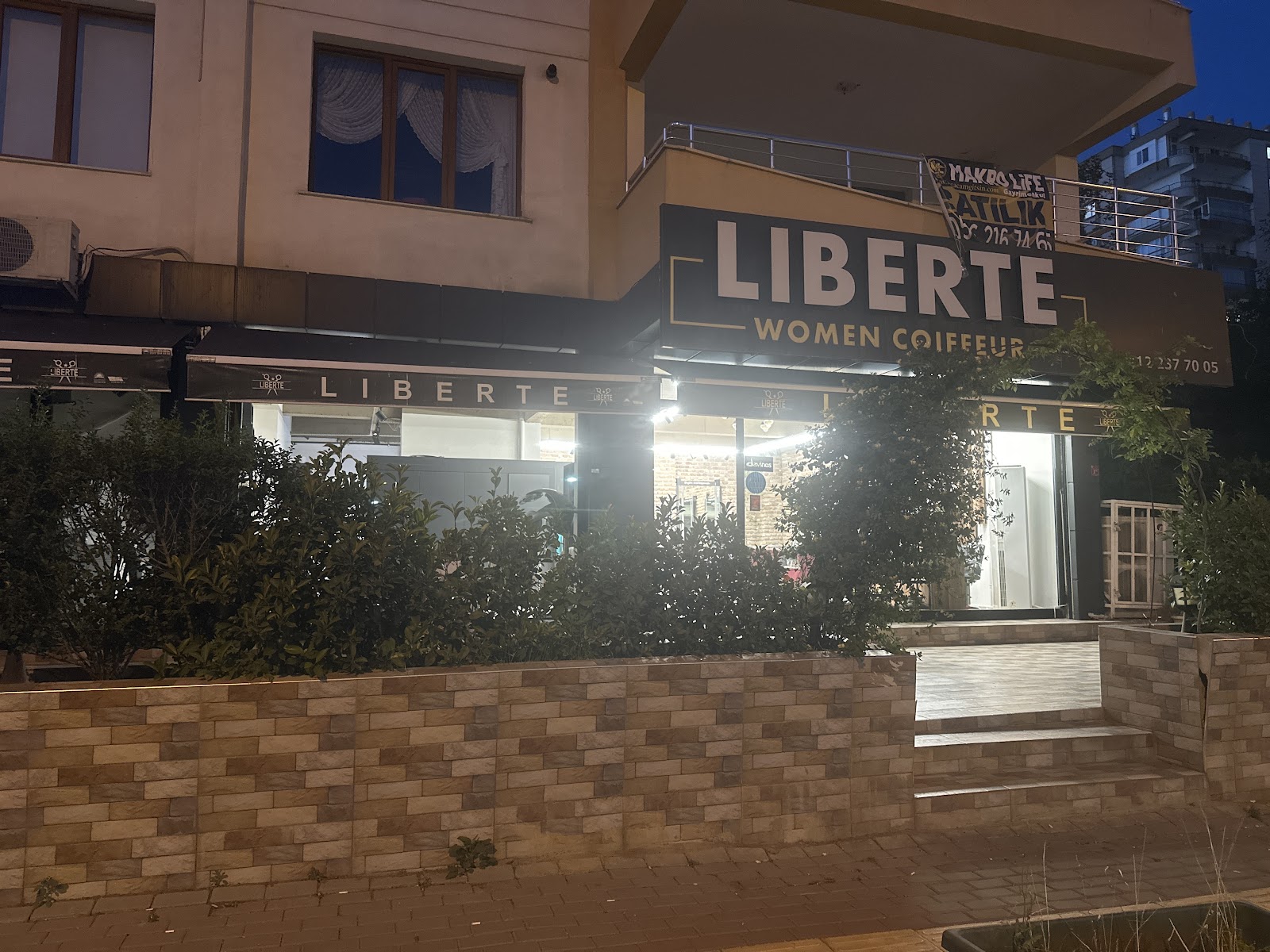 Liberte Bayan Kuaförü