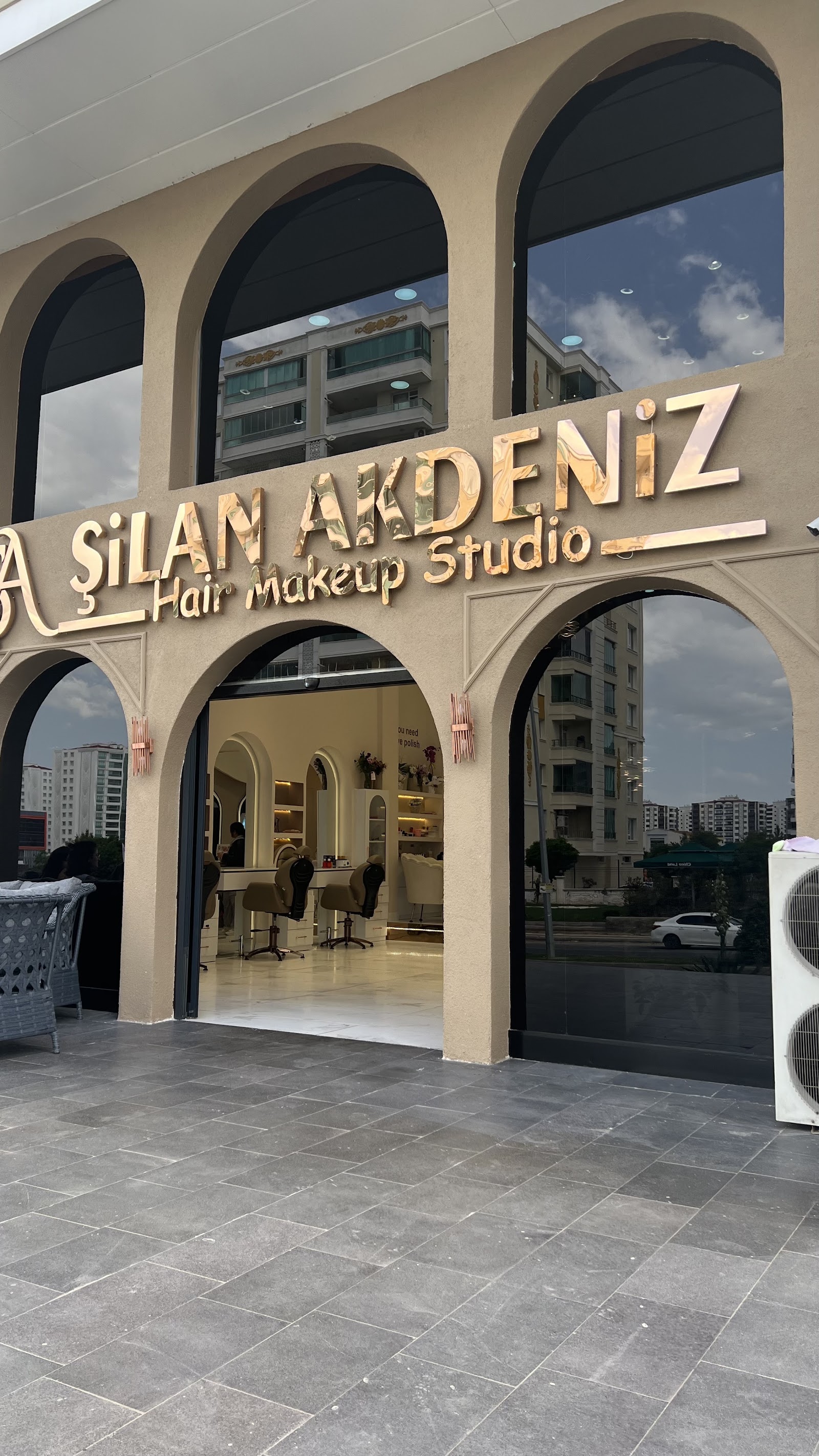 ŞİLAN AKDENİZ Hair Makeup Studio